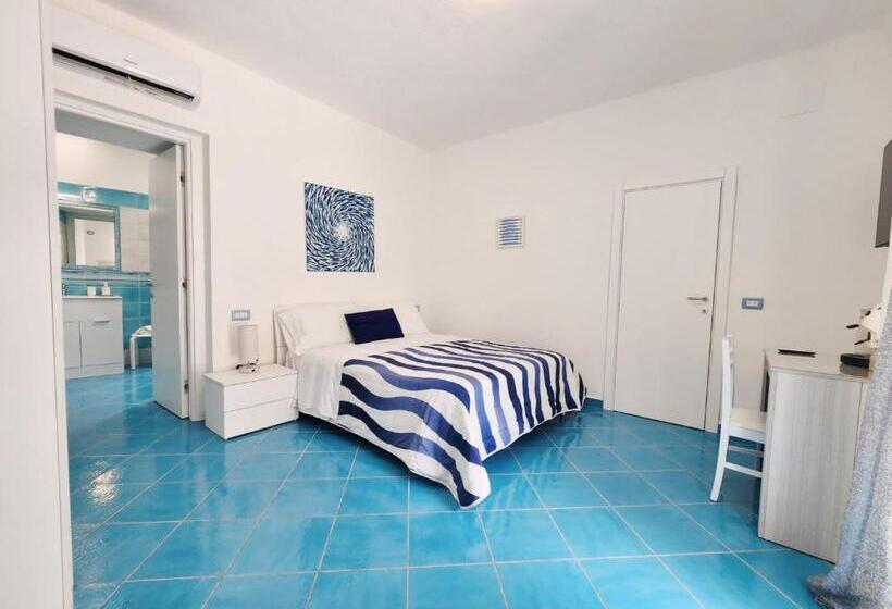 Номер Стандарт Трехместный, Chiaia Di Rose Rooms & Apartment