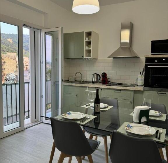 اتاق استاندارد, Avi Rooms