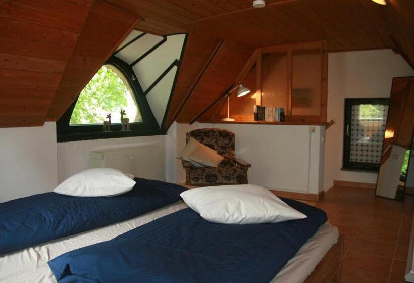 Дом 2 Спальни, Reetdach Ferienhaus Nahe Ostseebad Kühlungsborn