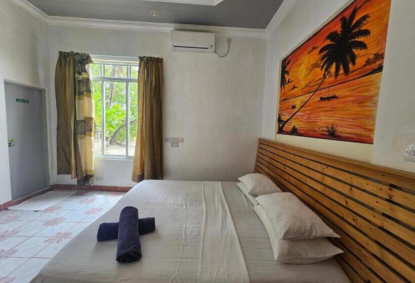 اتاق لوکس با چشم‌انداز دریا, Coquillage Inn