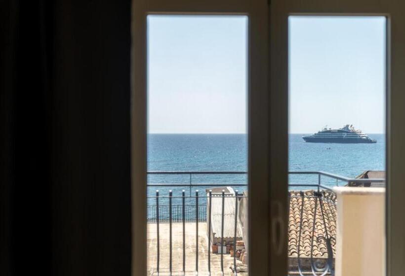 Номер Superior Вид на Море, Giardini Inn Arte