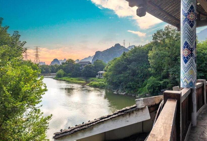 Номер Deluxe, Guilin Peach Blossom Bay