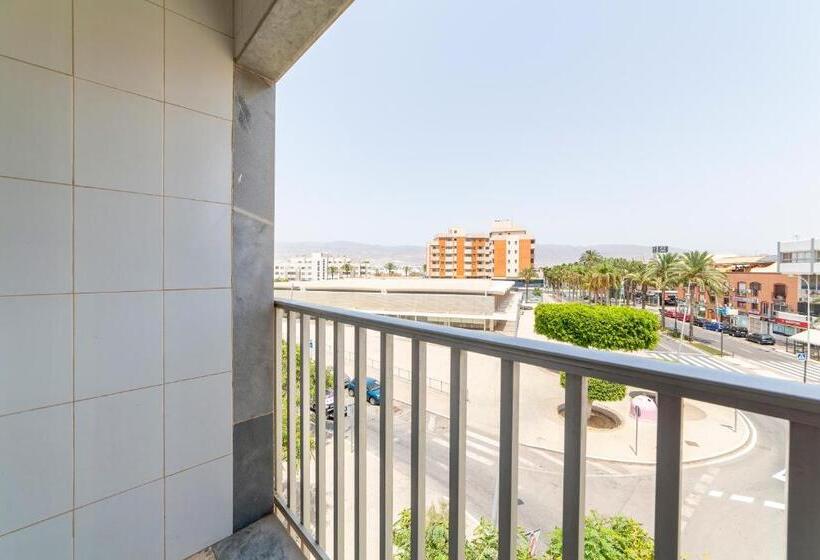 اتاق لوکس, Hostal Moya