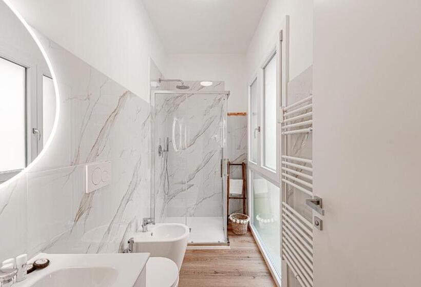 Номер Стандарт, Global Central Suites