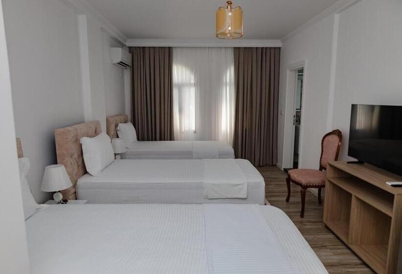 标准三人间, Riviera Hotel City Center
