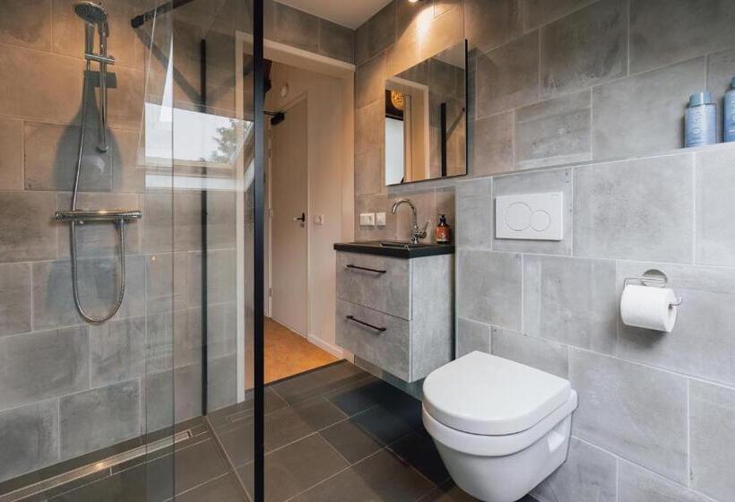Номер Deluxe Кровать Кинг, Le Petit Hotel   Zunne