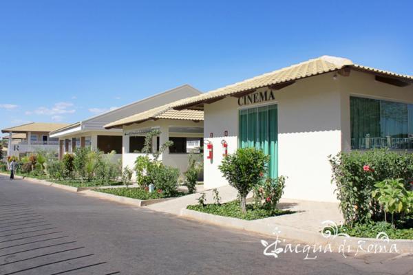 شقة غرفة واحدة, Lacqua Diroma Ii