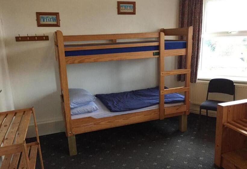 스탠다드 4인용 룸 공용 욕실, Totland Youth Hostel