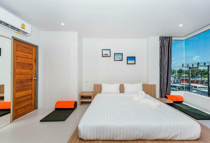 Номер Deluxe, Phuket Marine Poshtel   Sha Plus
