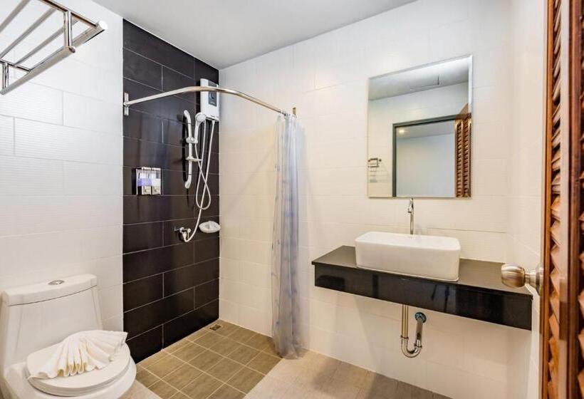 Номер Superior, Phuket Marine Poshtel   Sha Plus