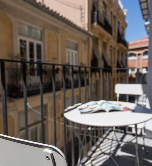 جناح مزود بتراس, Bubusuites
