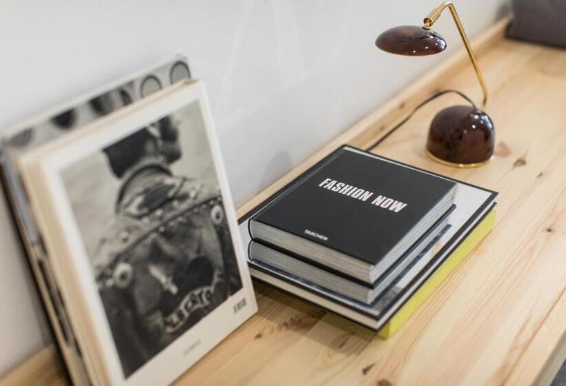 جناح مزود بتراس, Bubusuites
