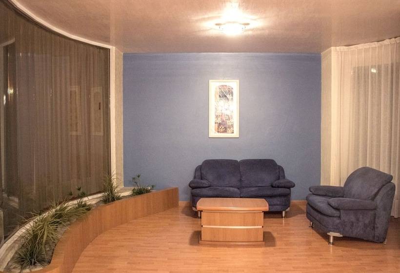 سوئیت پرزیدنت, Autohotel Ilussion
