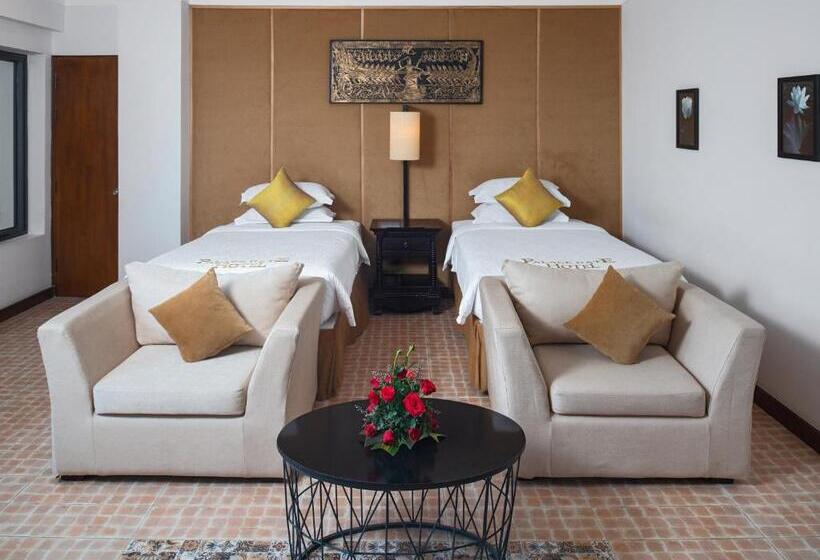 ロイヤルルーム, Palace Gate Hotel & Resort By Ehm