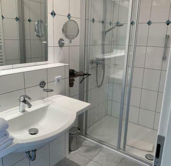 Полулюкс с Балконом, Suite Hotel Villa Erika