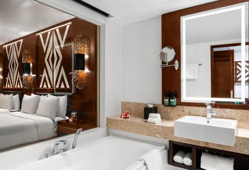 스탠다드 룸 더블 침대 2개, Crowne Plaza Fiji Nadi Bay Resort & Spa, An Ihg