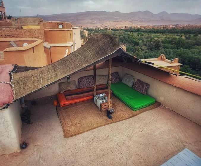 מיטה בחדר משותף, Hike And Chill Homestay