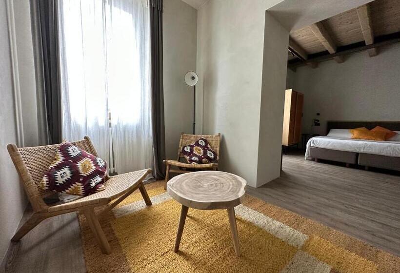 اتاق سوپریور, Corte Vallio