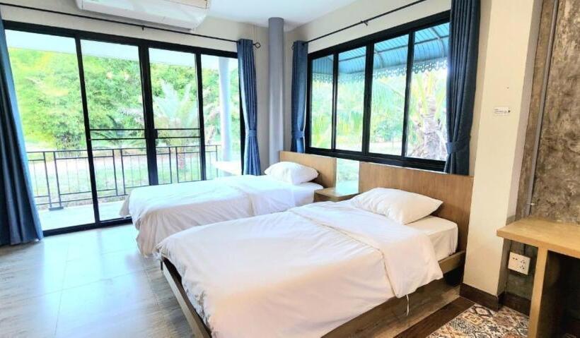 디럭스 룸, Busaya Resort & Cuisine