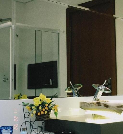 스위트 킹사이즈 침대, Pak Suites