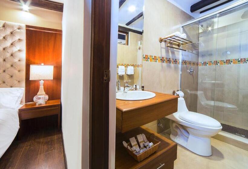 Четырехместный Номер Стандарт, Felicia Hotel & Suites