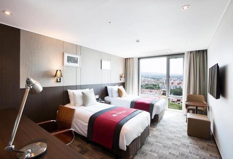 스탠다드 룸, Ramada By Wyndham Jeju City Hall