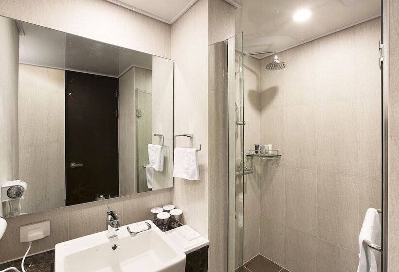 스탠다드 룸, Ramada By Wyndham Jeju City Hall