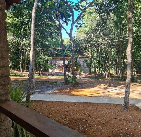 Четырехместный Номер Стандарт с Балконом, Bosque São Francisco