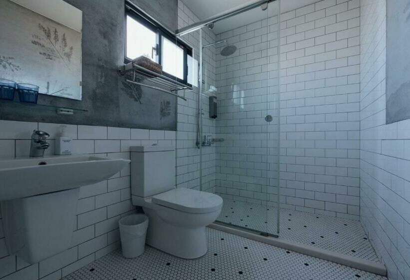 اتاق استاندارد, 5963 Turn Right B&b
