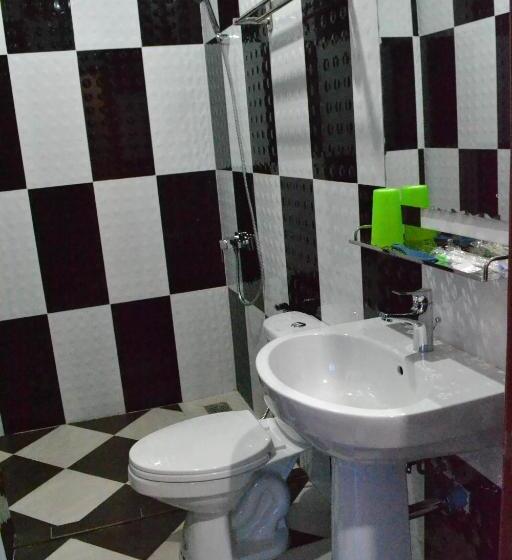 غرفة قياسية, Capital Battambang