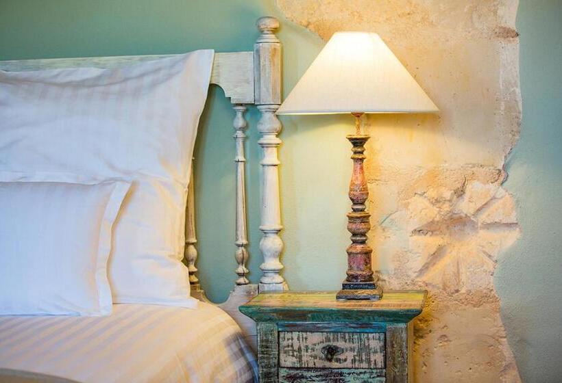 Номер Стандарт, Casa Font I Roig