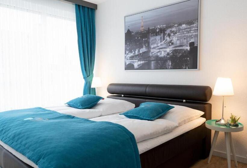 Номер Стандарт с Балконом, Friends Hotel Bad Salzuflen