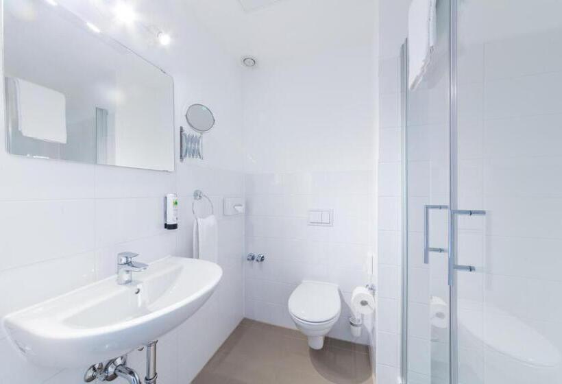 Номер Стандарт, Friends Hotel Bad Salzuflen