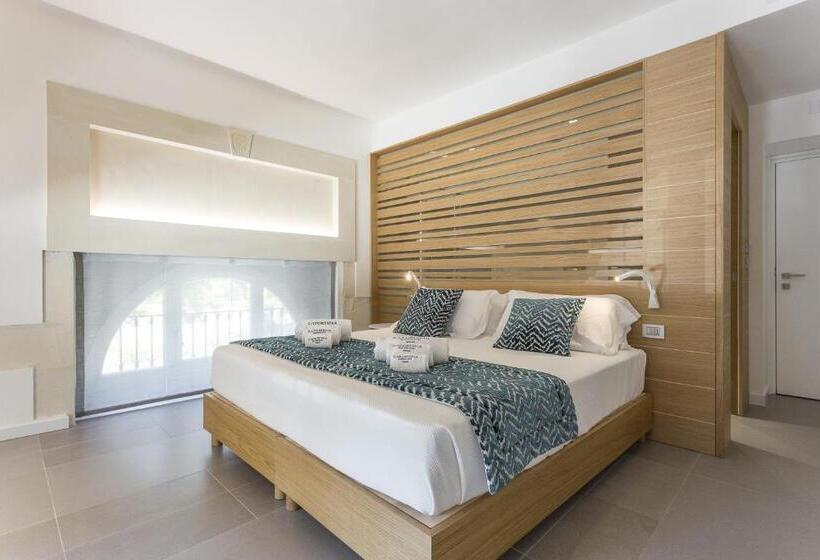 Номер Стандарт, Caportigia Boutique