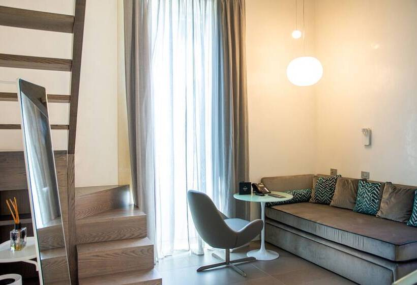Standard Szoba, Caportigia Boutique