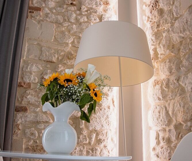 Standard Szoba, Caportigia Boutique