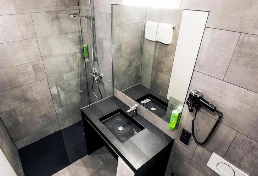 스탠다드 룸, Riku Hotel Ulm