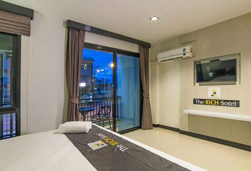 اتاق استاندارد, The Rich Sotel