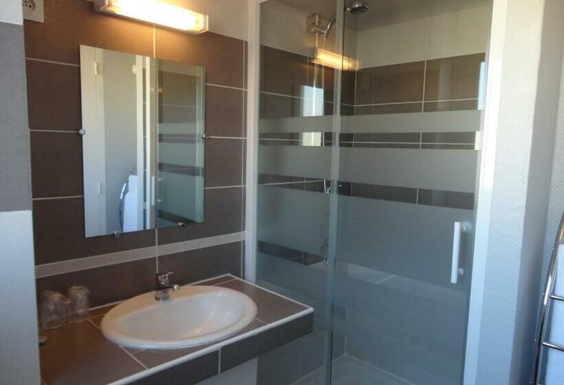 חדר סטנדרט יחיד, De Bretagne