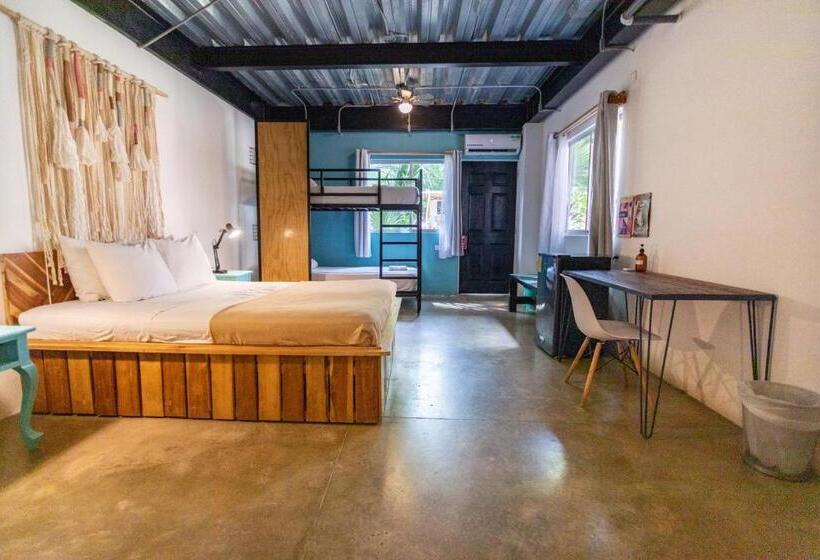 패밀리 룸, Selina Santa Teresa North   Hostel