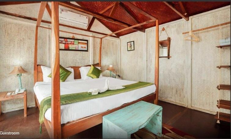 Хижина, Village Susegat Beach Resort