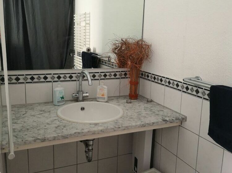 ルームシェアのワンベッド, A&s Hostel Bonnerstr. 64