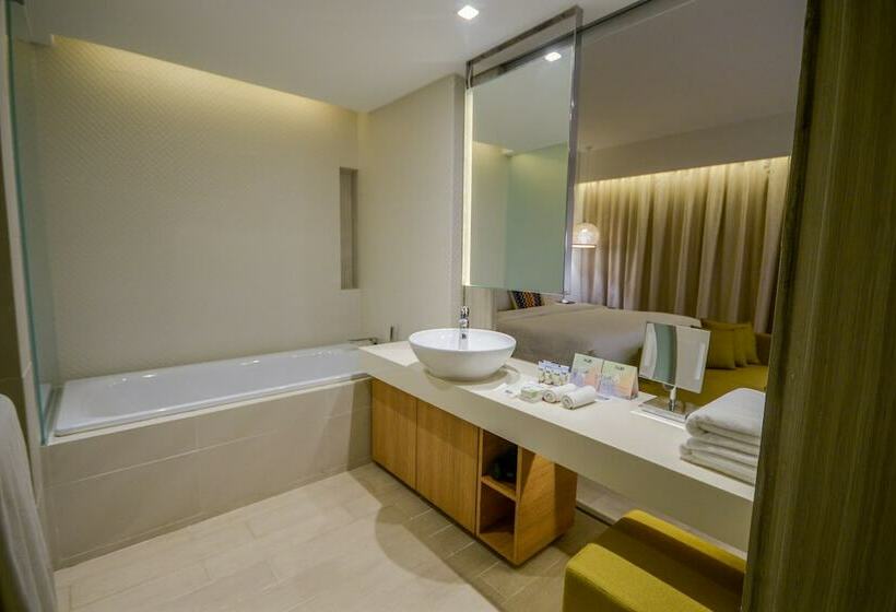 스위트, Hue Hotels And Resorts Puerto Princesa Managed By Hii