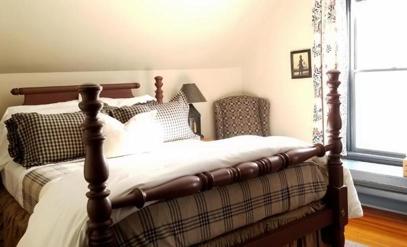 חדר סטנדרט נוף לים, Timbercliffe Cottage Inn