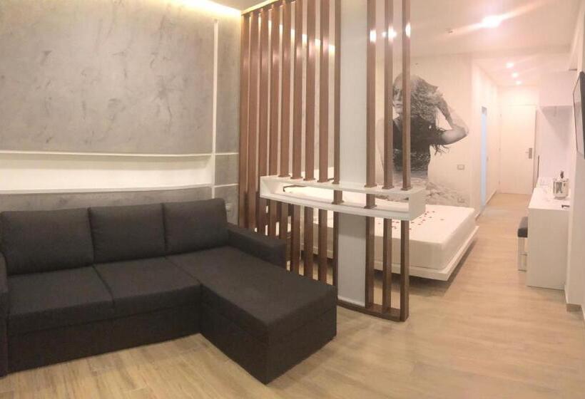 Номер Стандарт, Mirage