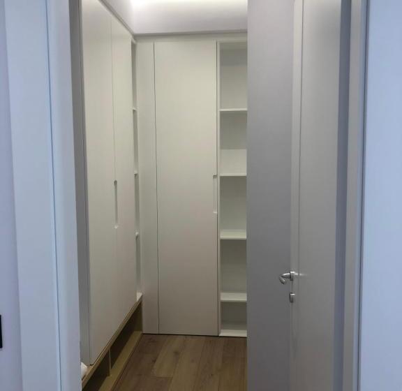 Номер Deluxe, Mirage