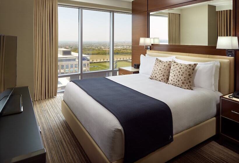 带2个卧室的套房, Omni Frisco At The Star