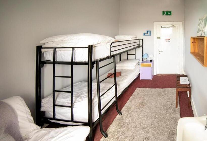 스탠다드 룸, Spoon And The Stars Hostel