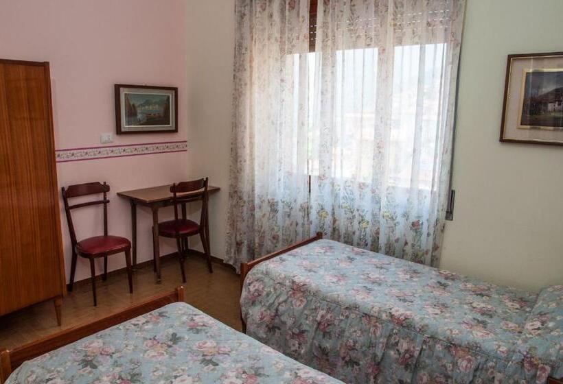 Номер Стандарт, Albergo De Jean