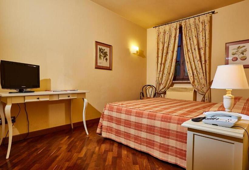 Номер Стандарт, Albergo Trattoria Il Leone